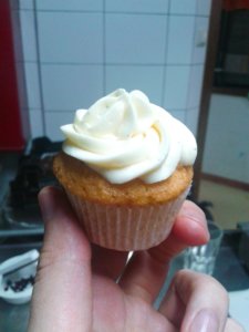 2016-09-09-14-42-07vaníliás-fehércsokis mini cupcake