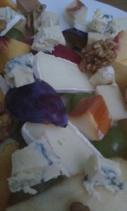 20160926_184152_oszi-sajt-gyumolcstal_kozeli-2