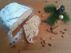 bajor-karacsonyi-stollen-2016-12-24-13-18-56